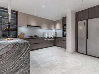 Villa en venta de 5 habitaciones en Bang Lamung, Chonburi