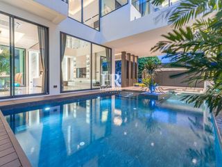 For sale 5 bedrooms villa in Bang Lamung, Chonburi