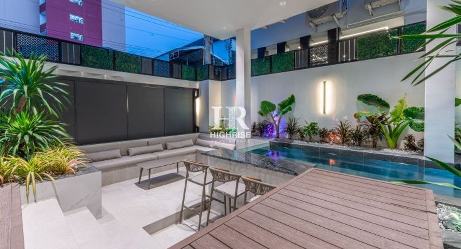 For sale 5 bedrooms villa in Jomtien, Pattaya
