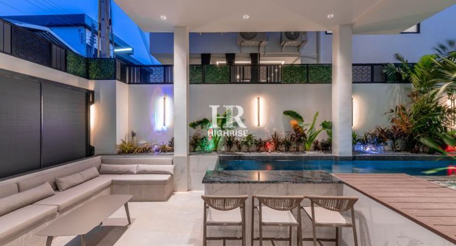 For sale 5 bedrooms villa in Jomtien, Pattaya