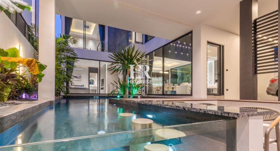 For sale 5 bedrooms villa in Jomtien, Pattaya
