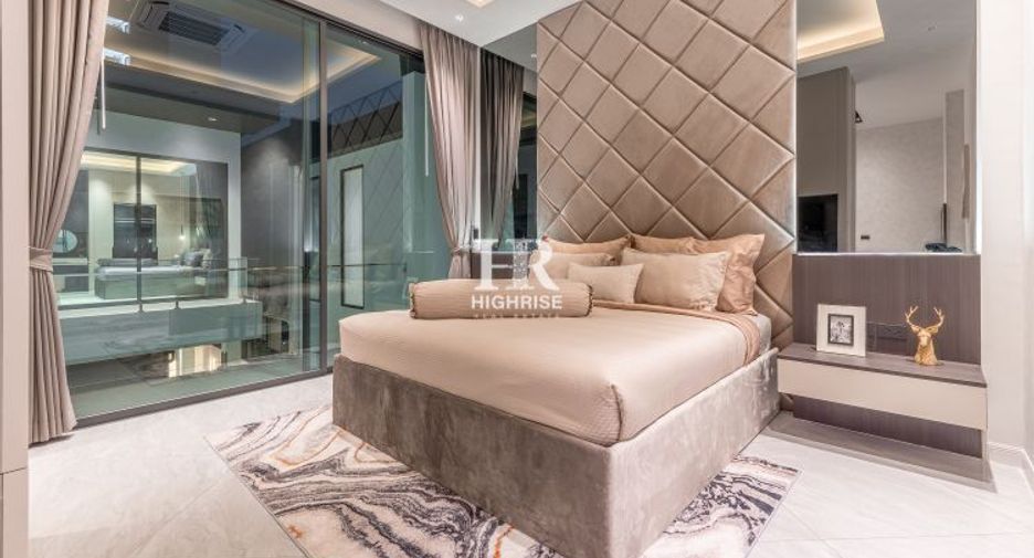 For sale 5 bedrooms villa in Jomtien, Pattaya