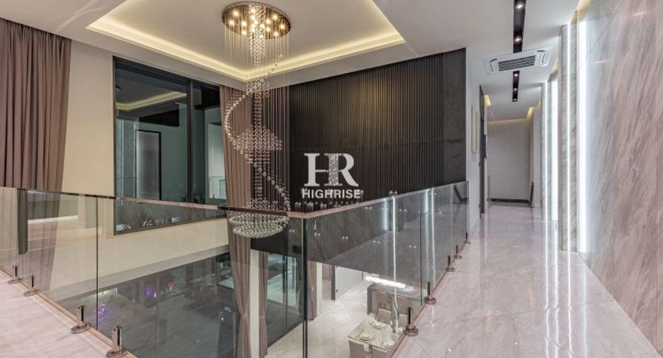 For sale 5 bedrooms villa in Jomtien, Pattaya