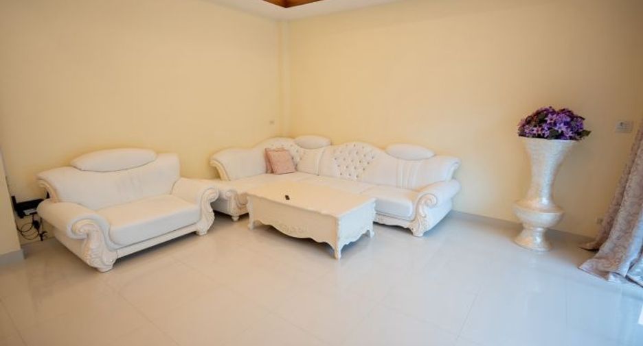 For sale 3 bedrooms villa in Huay Yai, Pattaya