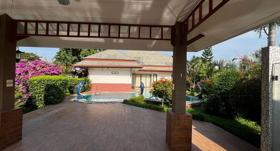 For sale 3 bedrooms villa in Huay Yai, Pattaya