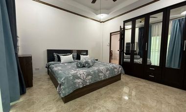 Villa zum Kauf mit 4 Zimmer in Huay Yai, Pattaya