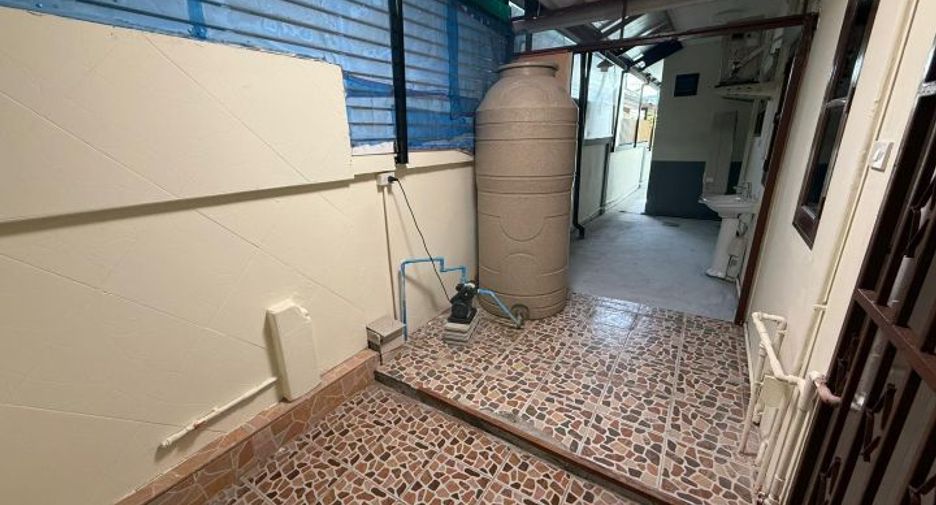 For sale 4 bedrooms villa in Huay Yai, Pattaya
