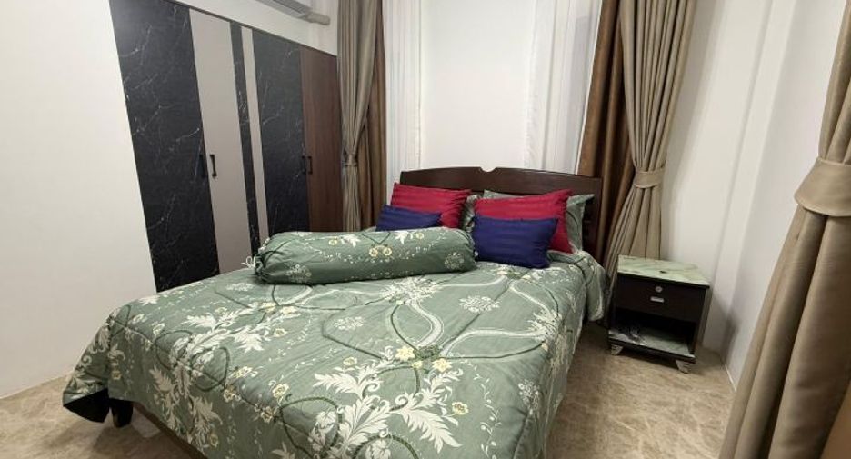 For sale 4 bedrooms villa in Huay Yai, Pattaya