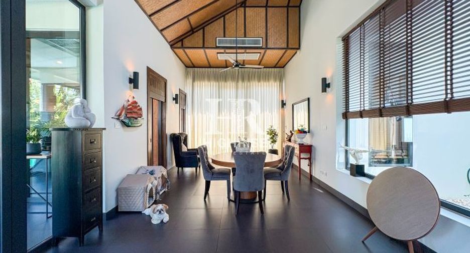 For sale 3 bedrooms house in North Pattaya, Pattaya