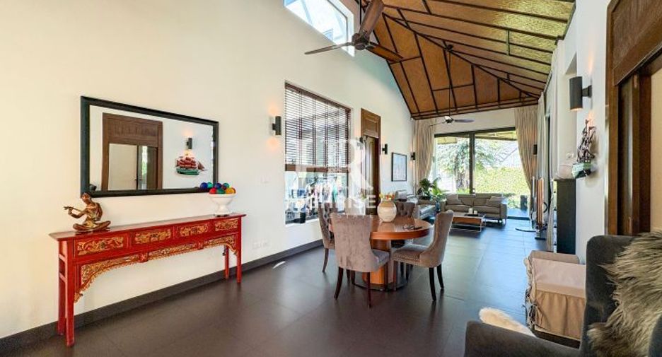 For sale 3 bedrooms house in North Pattaya, Pattaya