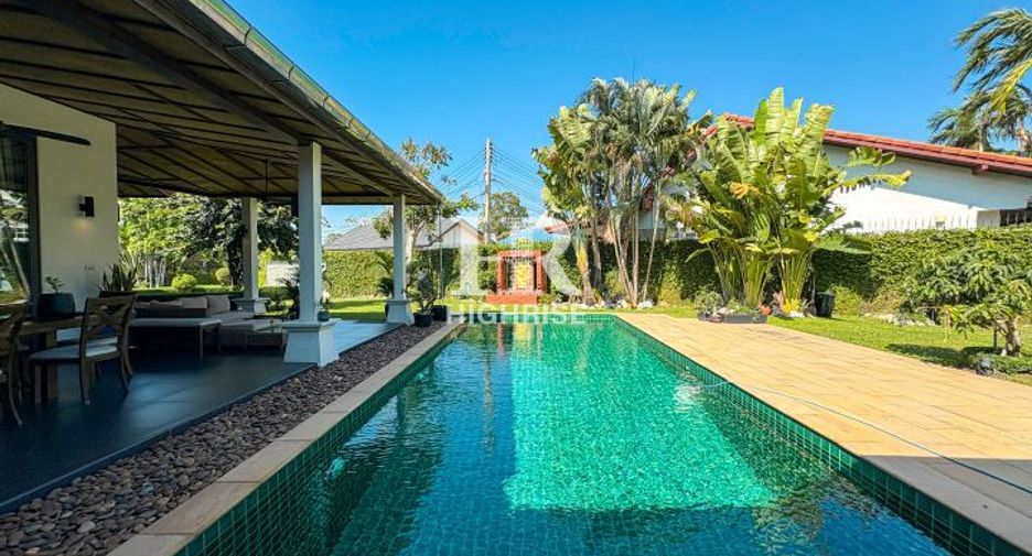 For sale 3 bedrooms house in North Pattaya, Pattaya