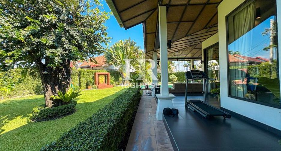 For sale 3 bedrooms house in North Pattaya, Pattaya