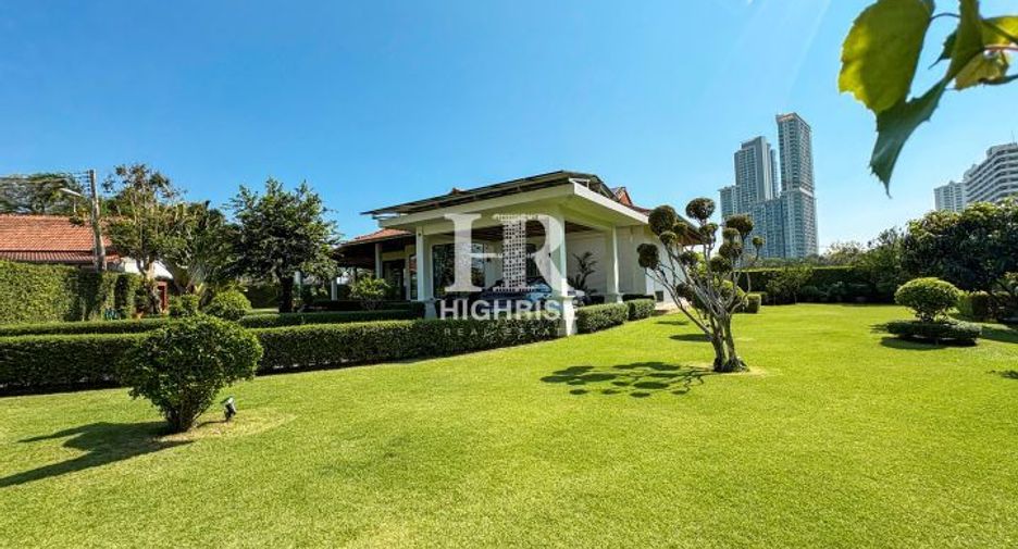 For sale 3 bedrooms house in North Pattaya, Pattaya