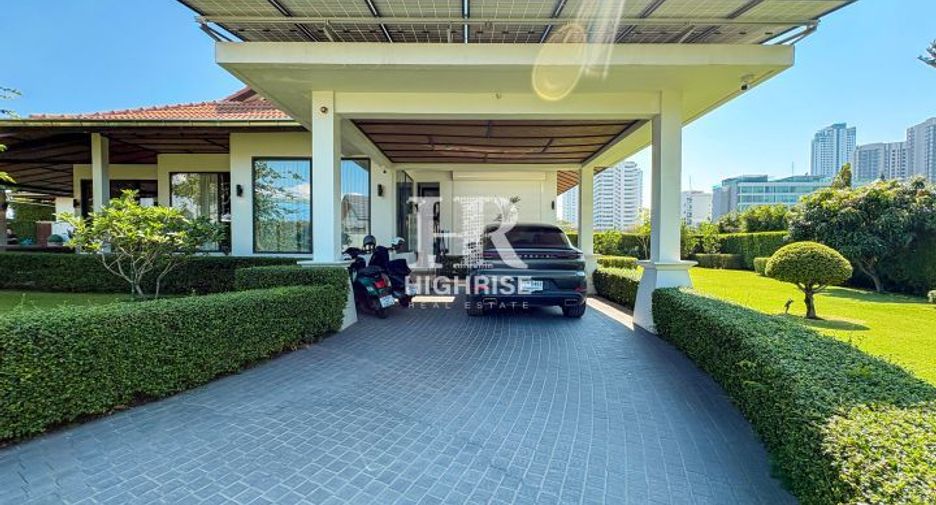 For sale 3 bedrooms house in North Pattaya, Pattaya