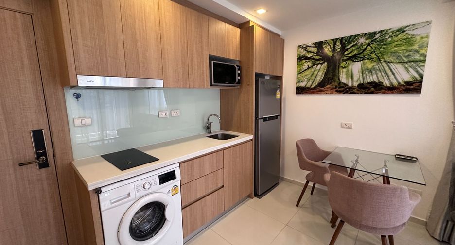 For rent 1 bed condo in Pratumnak, Pattaya