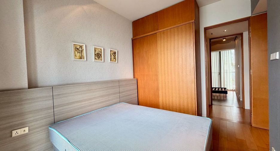For sale 3 bedrooms condo in Sathon, Bangkok
