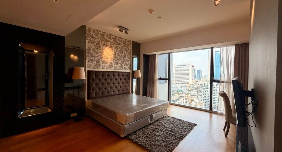 For sale 3 bedrooms condo in Sathon, Bangkok