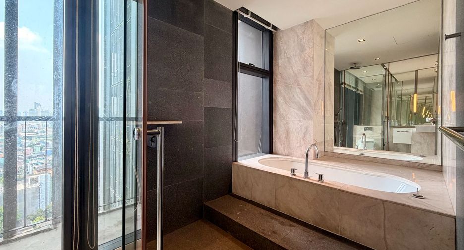 For sale 3 bedrooms condo in Sathon, Bangkok