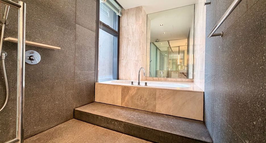 For sale 3 bedrooms condo in Sathon, Bangkok
