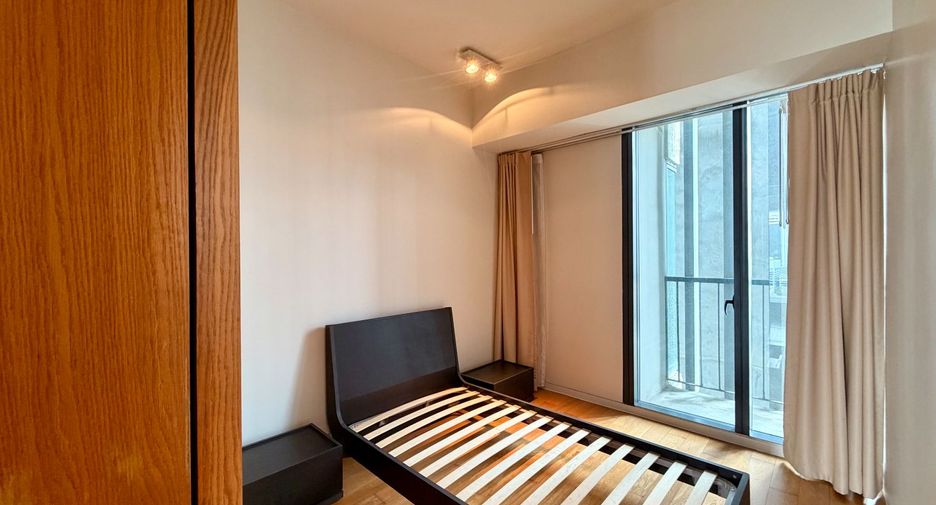 For sale 3 bedrooms condo in Sathon, Bangkok