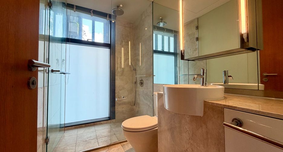 For sale 3 bedrooms condo in Sathon, Bangkok