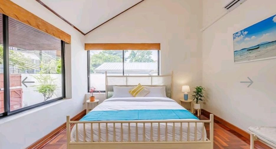 For rent 5 bedrooms house in Phra Khanong, Bangkok
