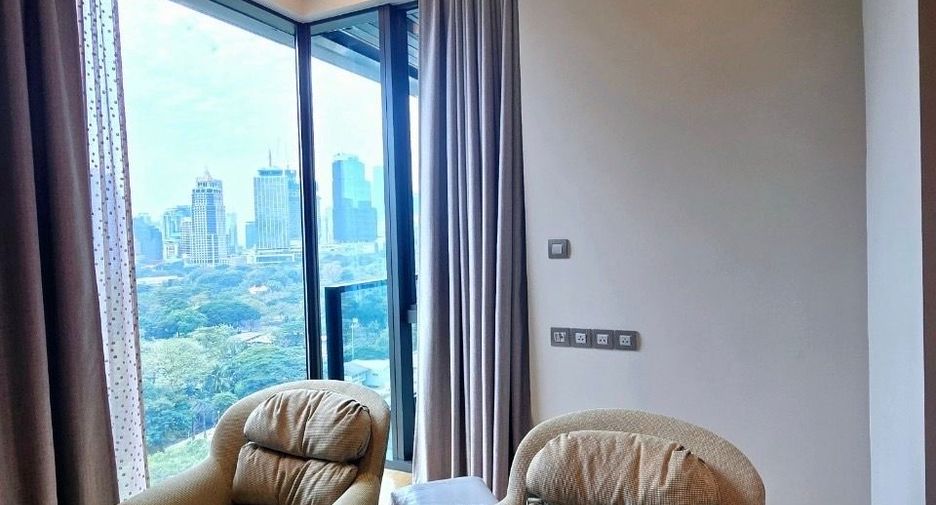For rent 2 bedrooms condo in Pathum Wan, Bangkok