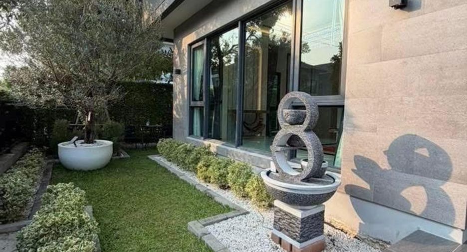 Casa en alquiler y en venta de 5 habitaciones en Bang Phli, Samut Prakan