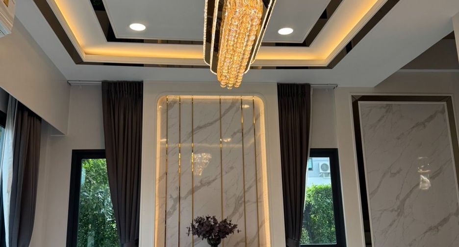 Casa en alquiler y en venta de 5 habitaciones en Bang Phli, Samut Prakan