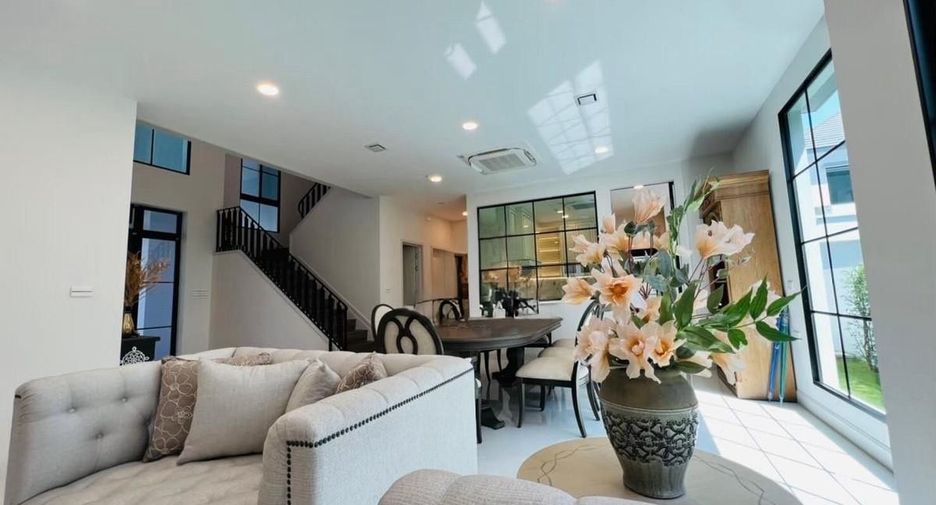 Haus zur Miete und zum Kauf mit 4 Zimmer in Saphan Sung, Bangkok