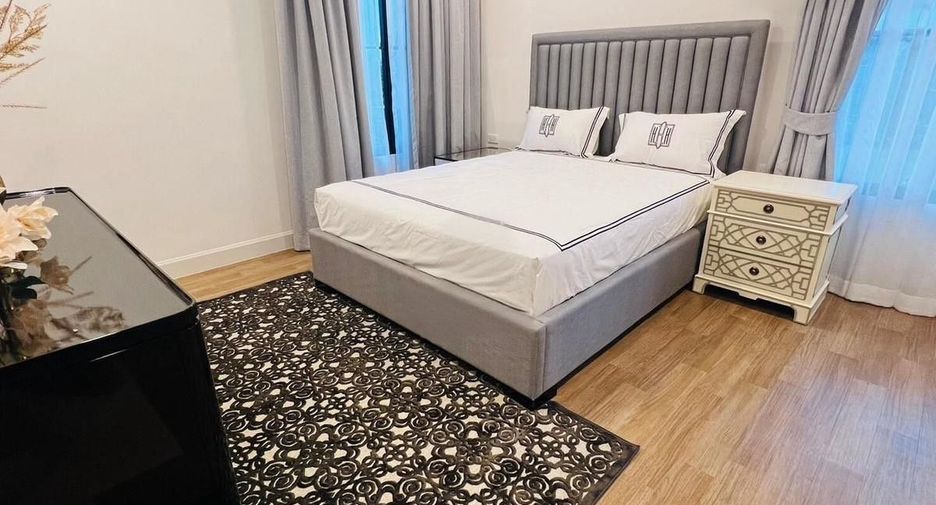 Haus zur Miete und zum Kauf mit 4 Zimmer in Saphan Sung, Bangkok
