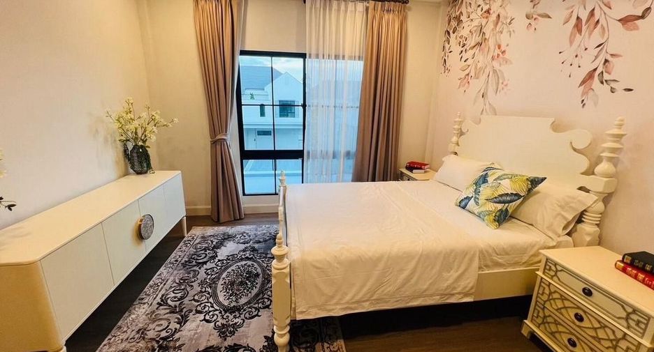 Haus zur Miete und zum Kauf mit 4 Zimmer in Saphan Sung, Bangkok