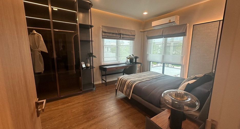 For rent 4 bedrooms house in Bang Phli, Samut Prakan