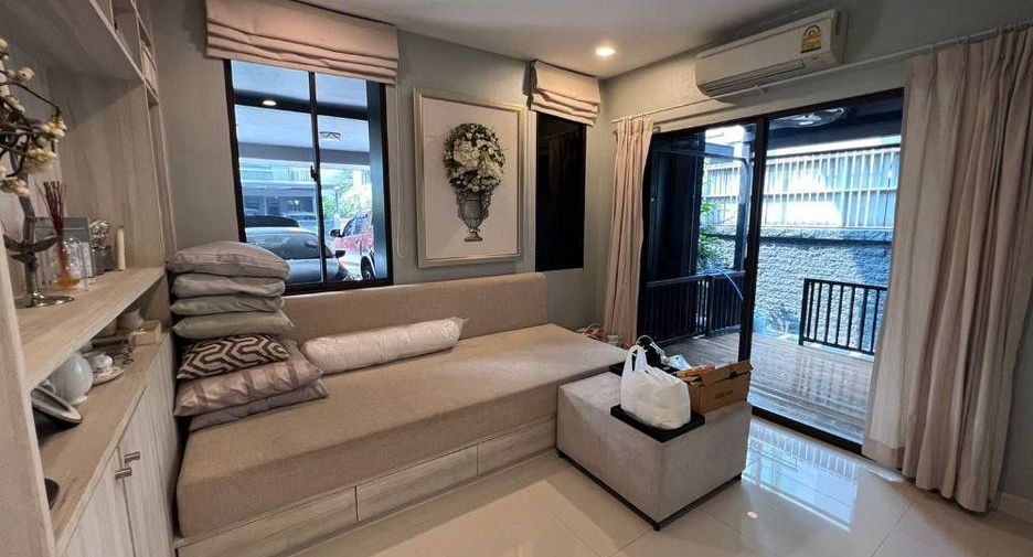 For rent 5 bedrooms house in Suan Luang, Bangkok