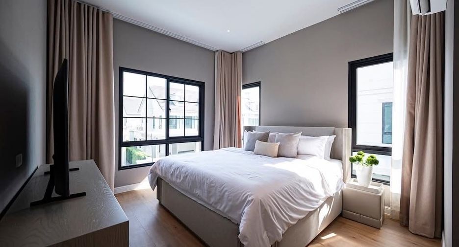 Haus zur Miete mit 4 Zimmer in Saphan Sung, Bangkok