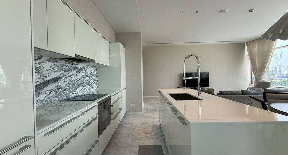 À louer 2 chambres appartement avec services à Bang Kho Laem, Bangkok