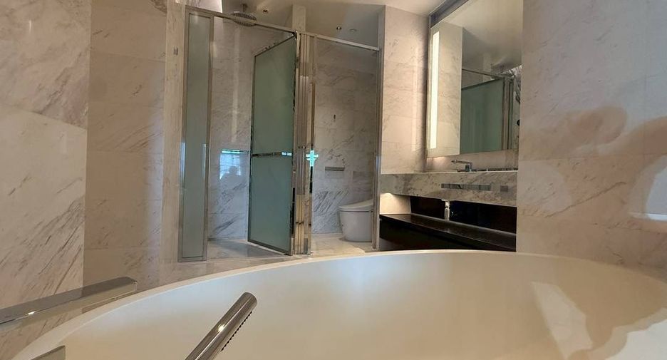 À louer 2 chambres appartement avec services à Bang Kho Laem, Bangkok
