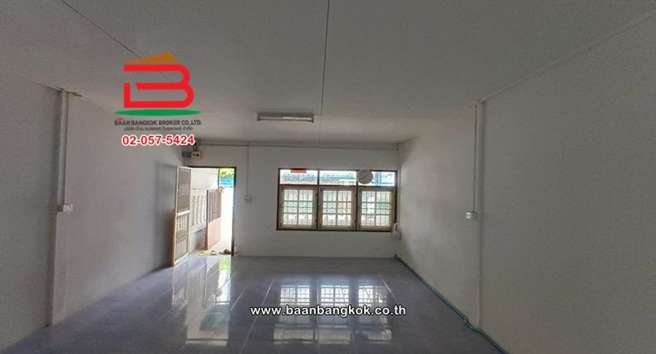 For sale studio townhouse in Lam Luk Ka, Pathum Thani