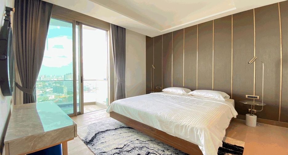 For rent 2 bedrooms condo in Khlong San, Bangkok