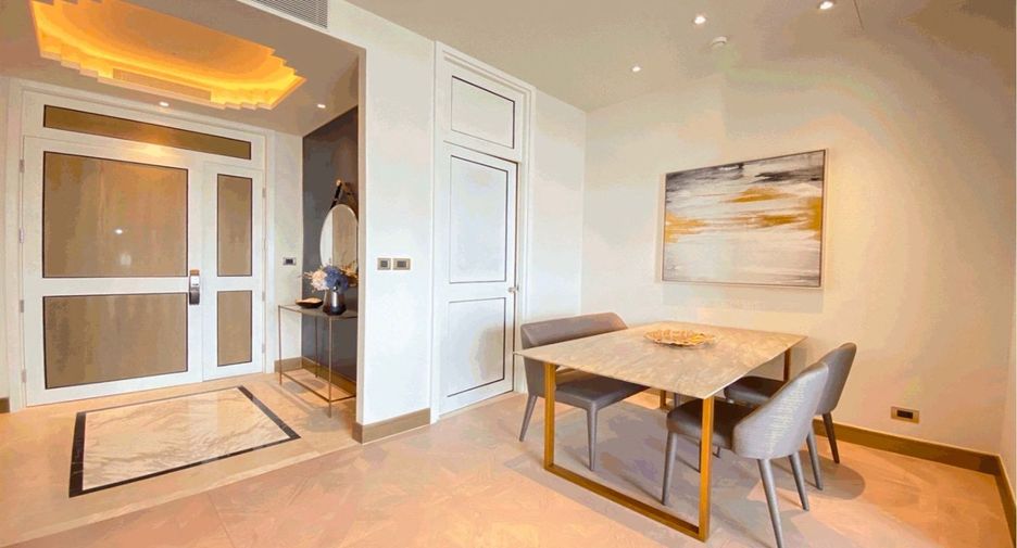 For rent 2 bedrooms condo in Khlong San, Bangkok