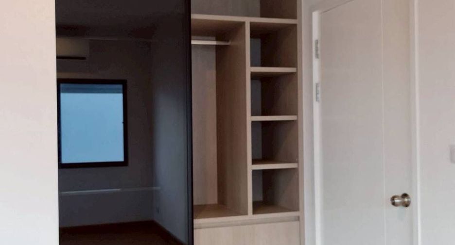 For rent and for sale 4 bedrooms house in Bang Phli, Samut Prakan