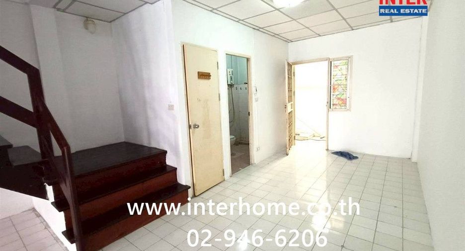 For sale 2 bedrooms townhouse in Bang Khen, Bangkok