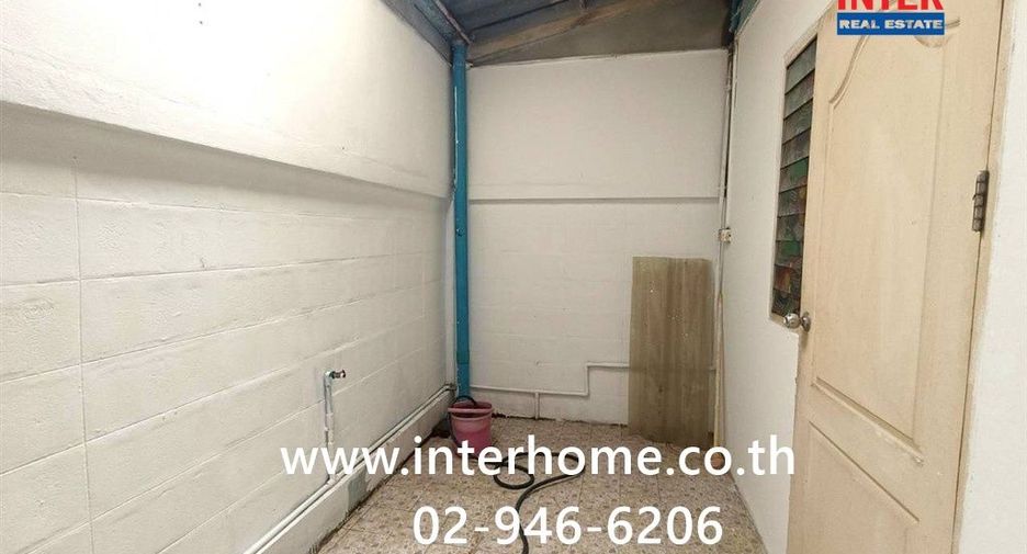 For sale 2 bedrooms townhouse in Bang Khen, Bangkok