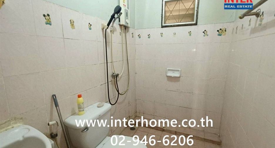 For sale 2 bedrooms townhouse in Bang Khen, Bangkok