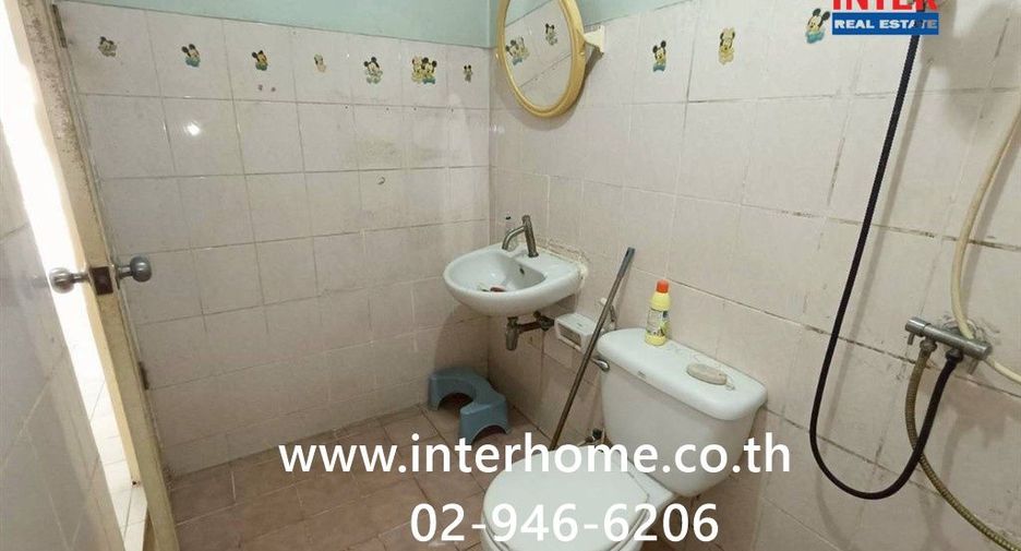 For sale 2 bedrooms townhouse in Bang Khen, Bangkok