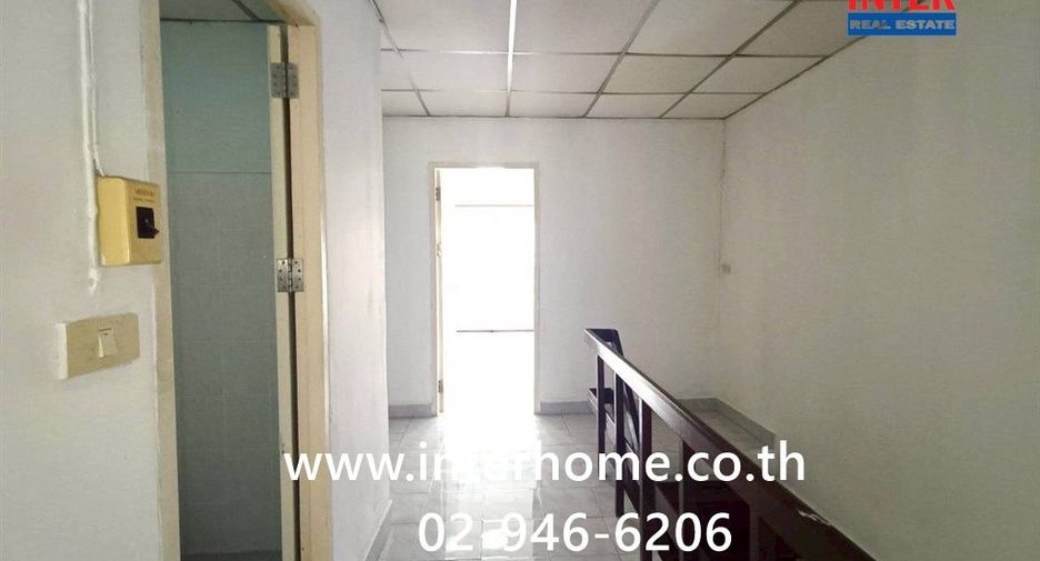 For sale 2 bedrooms townhouse in Bang Khen, Bangkok