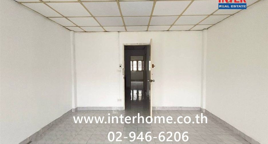 For sale 2 bedrooms townhouse in Bang Khen, Bangkok