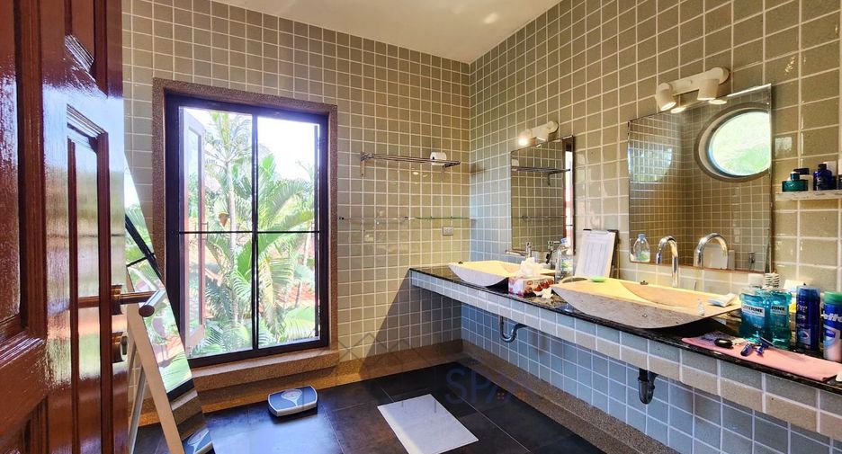 À vendre 4 chambres villa à Cha Am, Phetchaburi