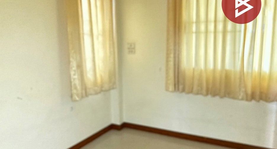 For sale 3 bedrooms house in Mueang Chai Nat, Chainat