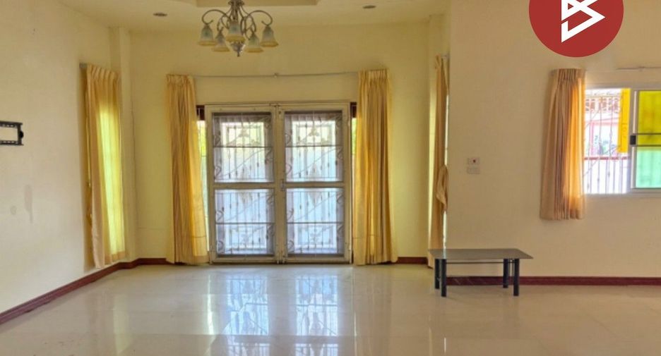 For sale 3 bedrooms house in Mueang Chai Nat, Chainat